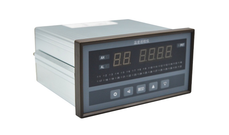 溫度巡檢儀在工業生產中的廣泛應用